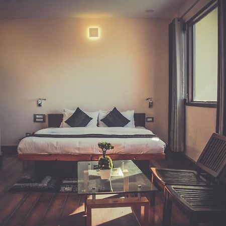 M Hotel And Restaurant McLeod Ganj Esterno foto
