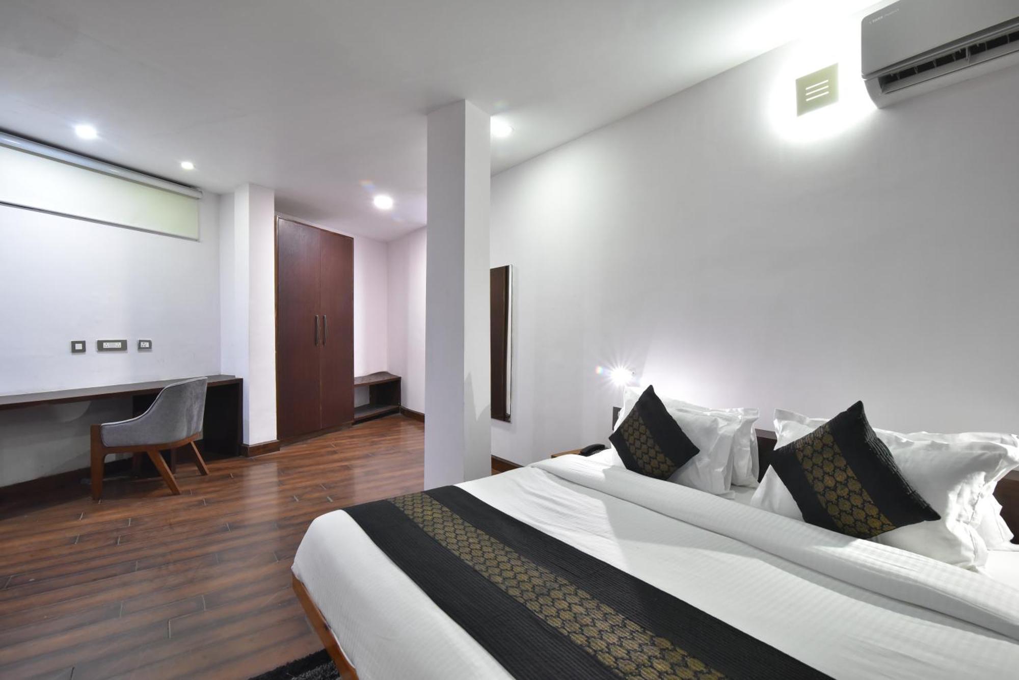 M Hotel And Restaurant McLeod Ganj Esterno foto