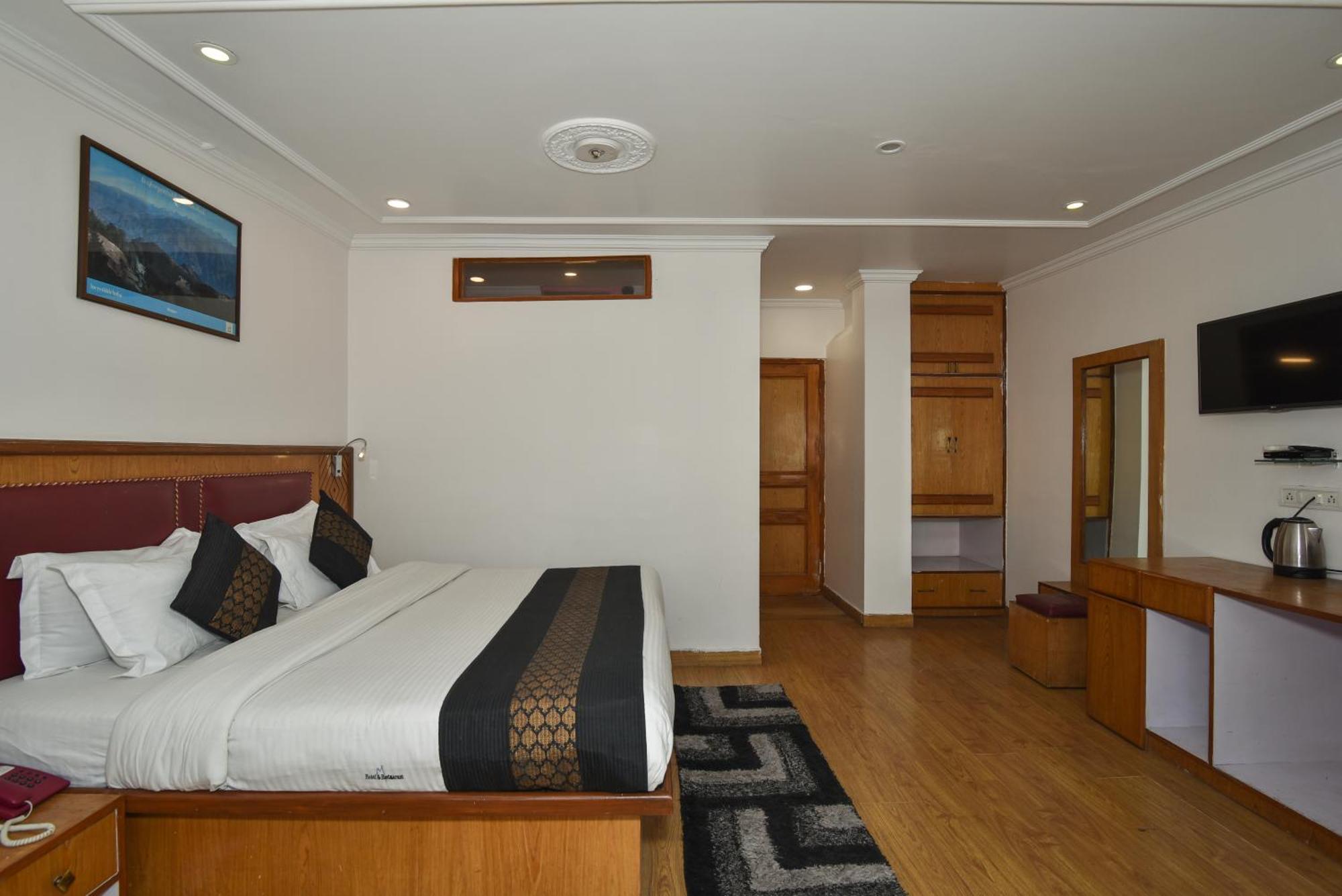 M Hotel And Restaurant McLeod Ganj Esterno foto