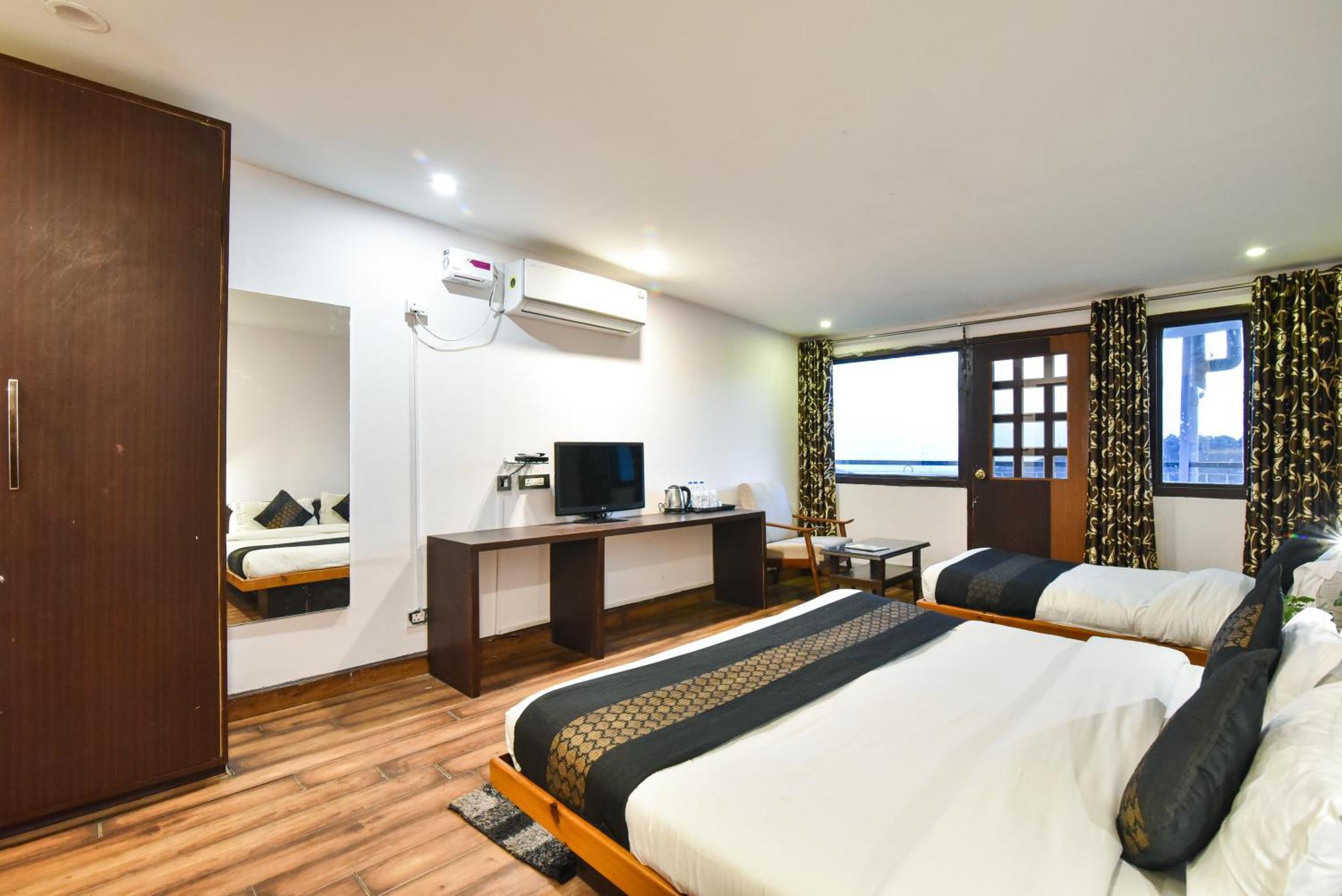 M Hotel And Restaurant McLeod Ganj Esterno foto