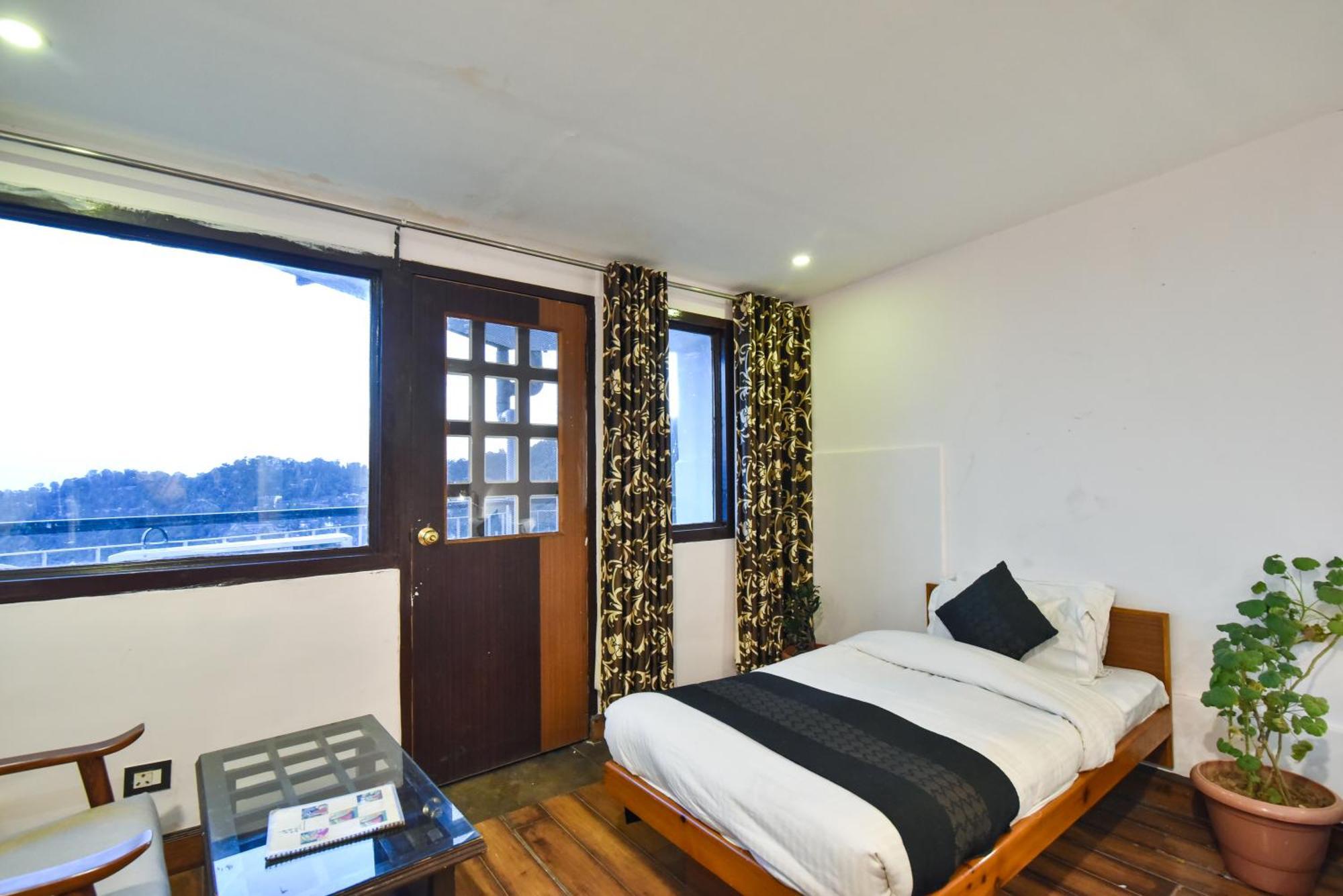 M Hotel And Restaurant McLeod Ganj Esterno foto