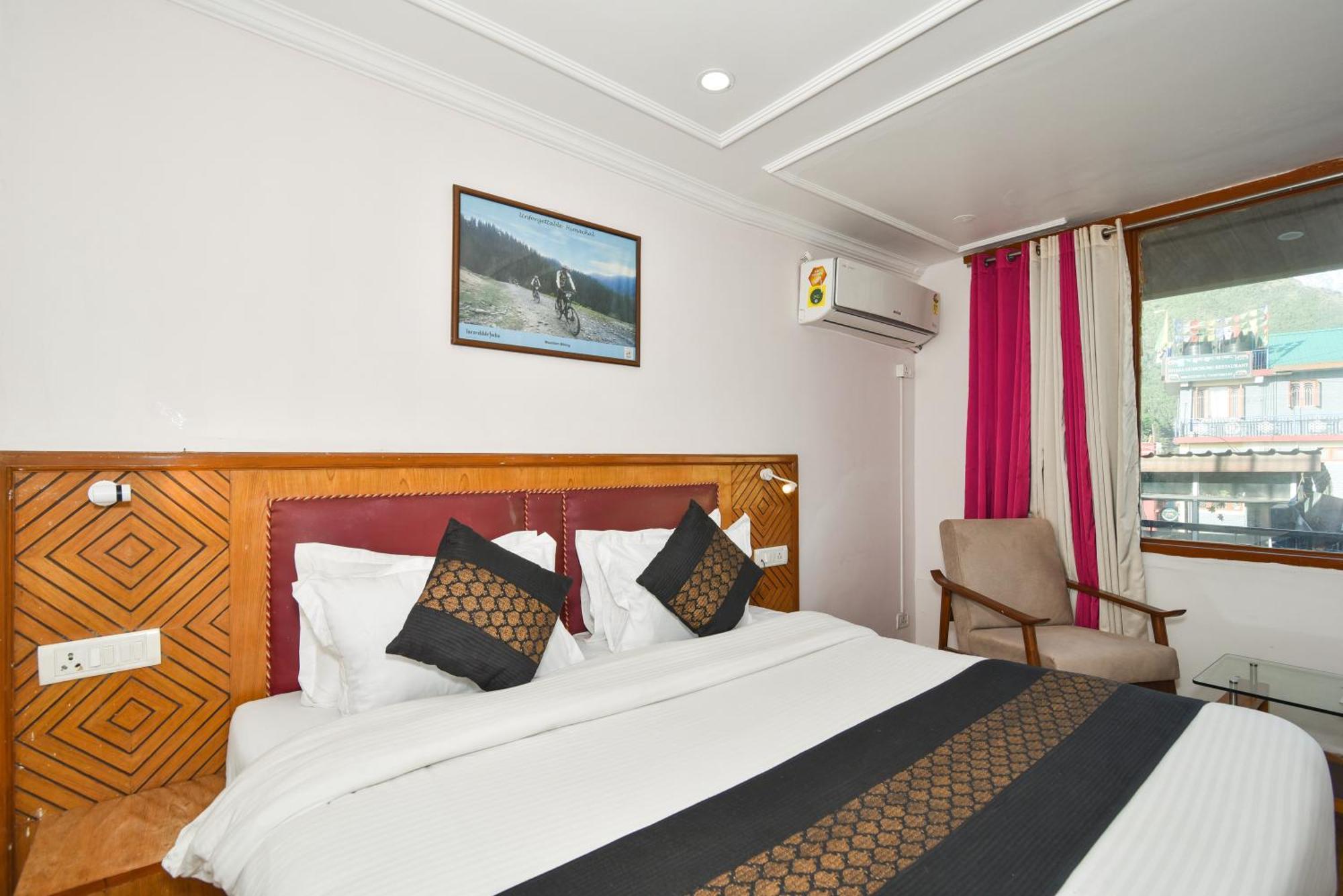 M Hotel And Restaurant McLeod Ganj Esterno foto