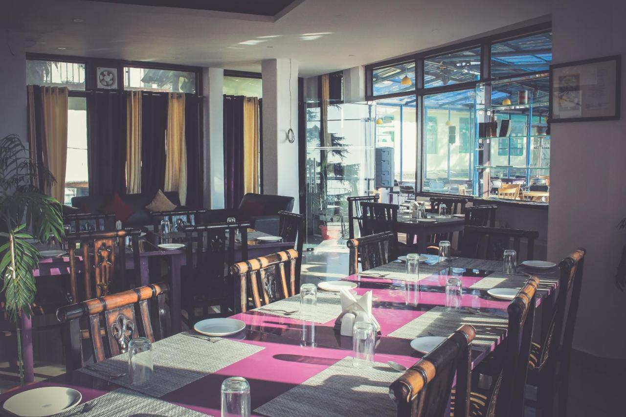 M Hotel And Restaurant McLeod Ganj Esterno foto